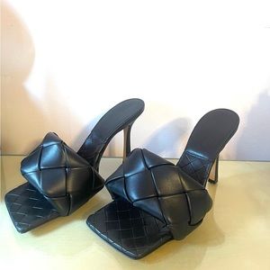 Bottega Veneta Heels, Size 38, $1500, Excellent condition only worn once